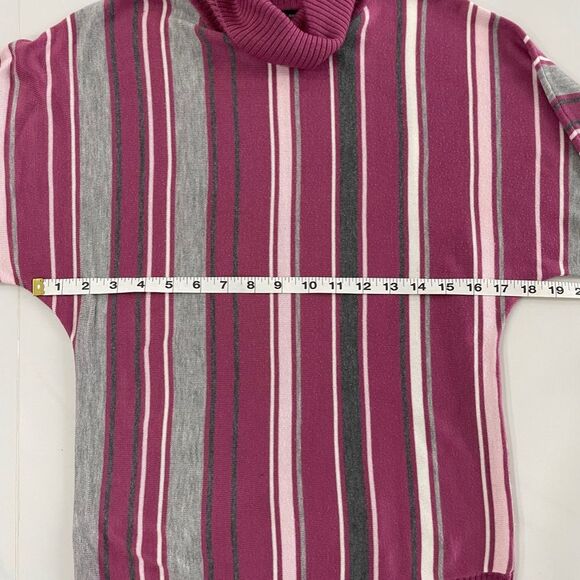 New York & Company Turtleneck Sweater Pullover Size: Small - Picture 8 of 8
